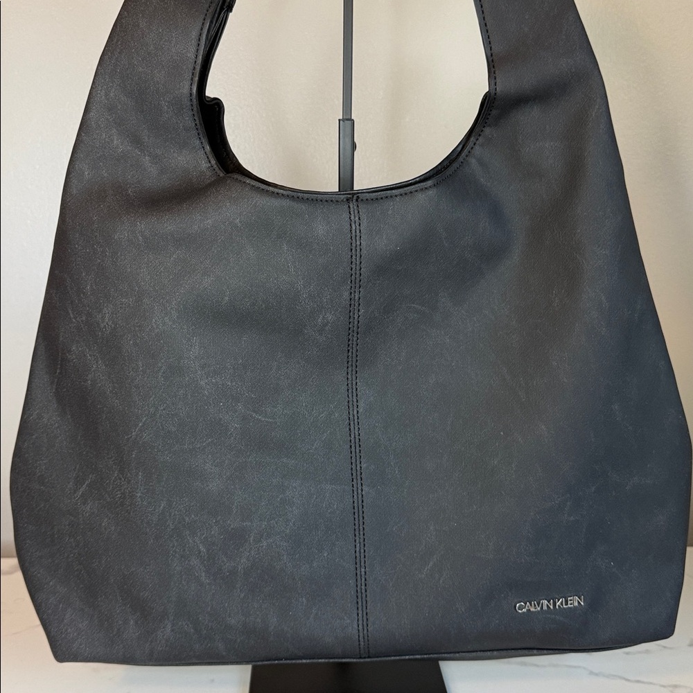 Calvin Klein Kylee Tote Bag - Picture 2 of 11